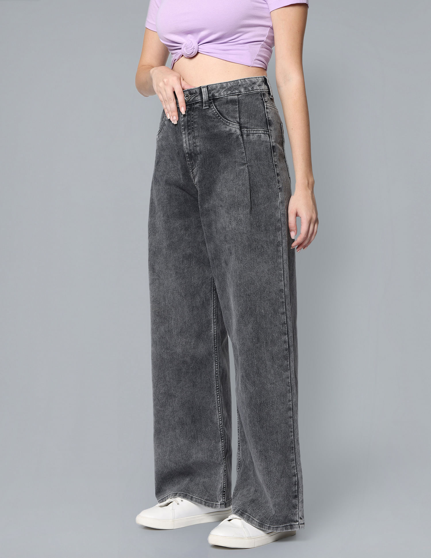 10 Trending Wide-Leg Jeans That Are Actually Still In Stock - Parade