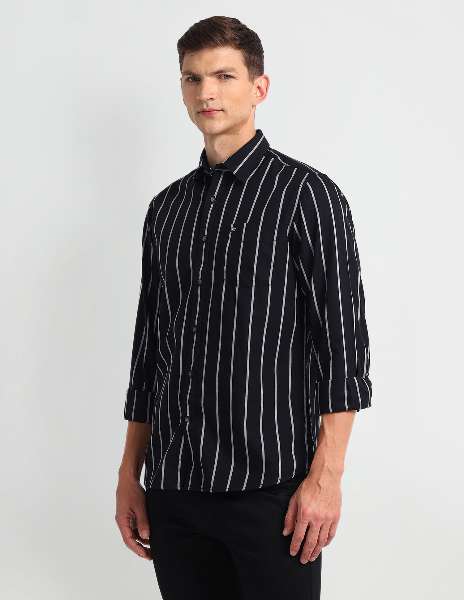 Arrow Sport Manhattan Slim Fit Vertical Striped Shirt