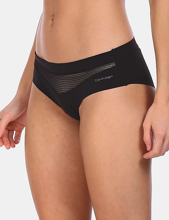 Buy Calvin Klein Underwear Women Black Infinite Flex Lace Panel Hipster Panties NNNOW