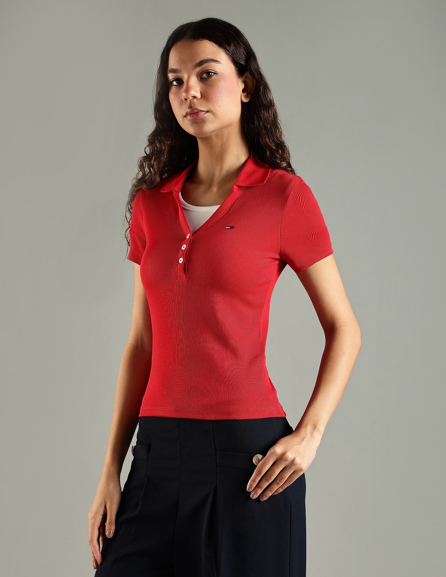 Tommy Hilfiger F25JWKT064 RED Womens T-Shirt