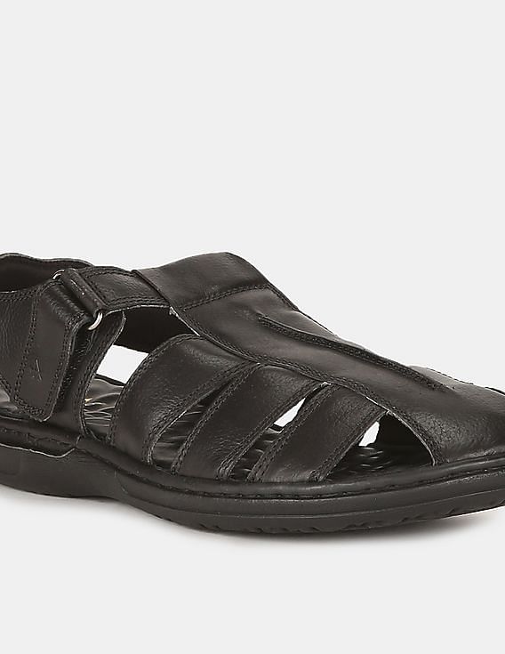 Beltra Fisherman Sandal Black by Hereu