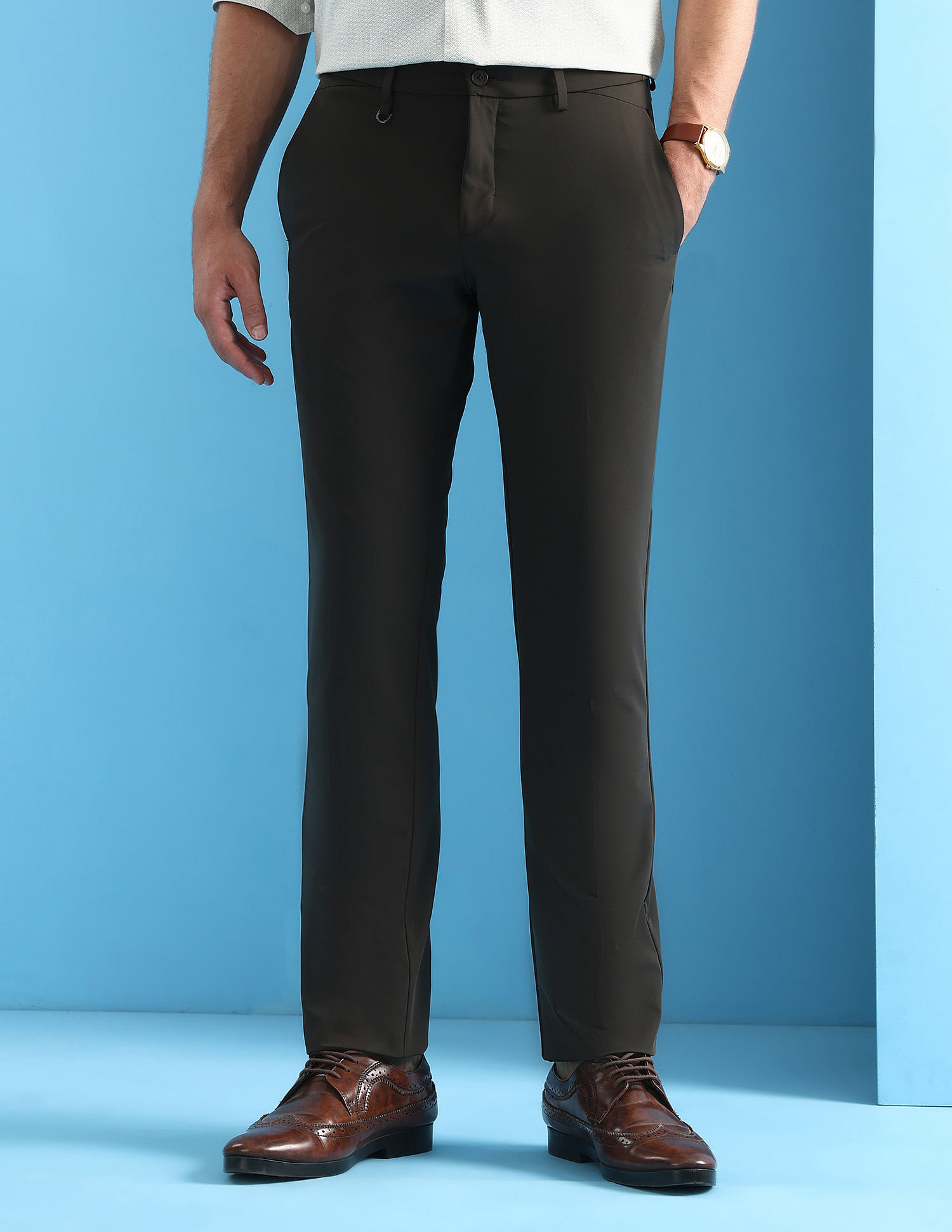Arrow Newyork Solid Regular Fit Knitted Trousers
