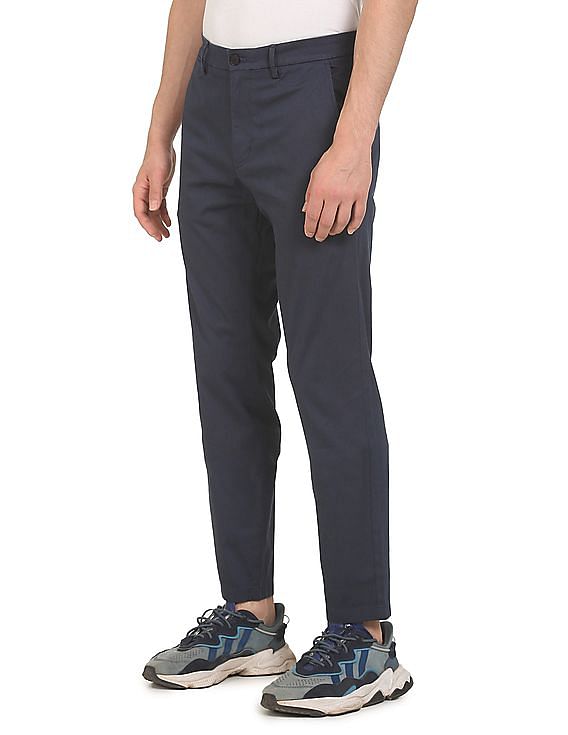 Tommy Hilfiger Men Navy Mid Rise Solid Casual Trousers