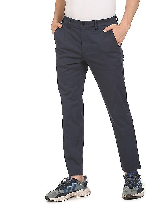 Tommy Hilfiger Men Navy Mid Rise Solid Casual Trousers
