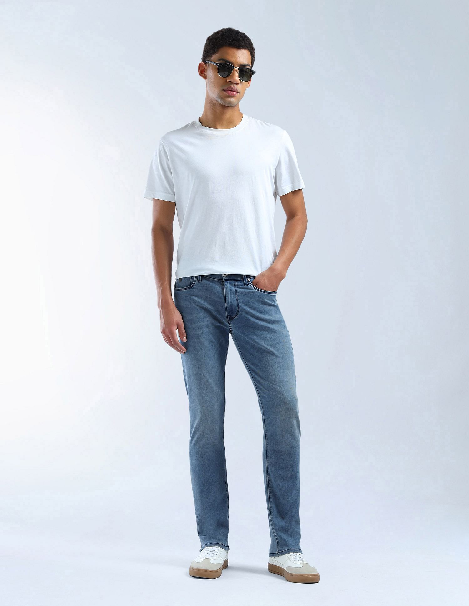Flying Machine Slash Slim Tapered Fit F-Lite Jeans