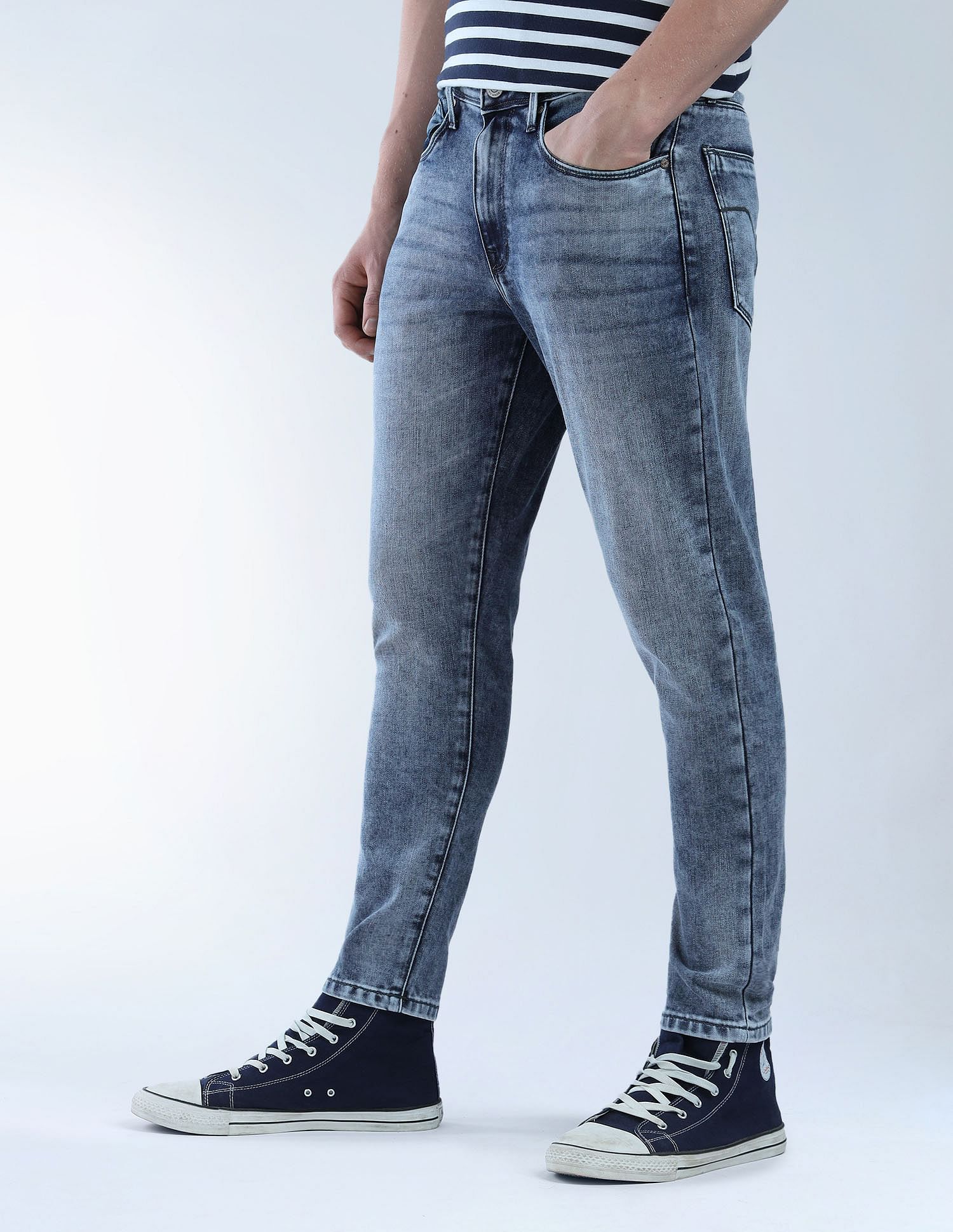 Flying Machine Mankle Relaxed Tapered Fit Authentic Signature Jeans