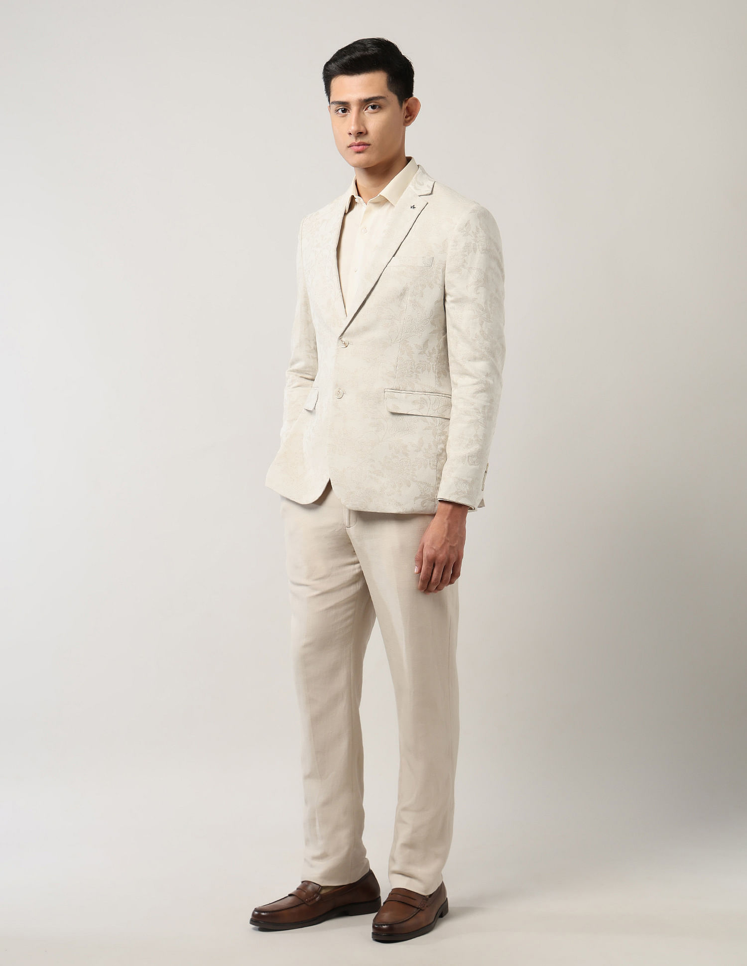 Arrow Floral Jacquard Tailored Fit Suit