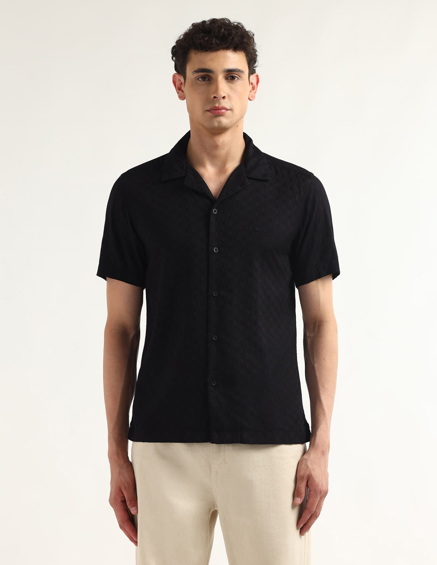 ろい Buy Arrow Textured Slim Fit Elixir Shirt - NNNOW.com