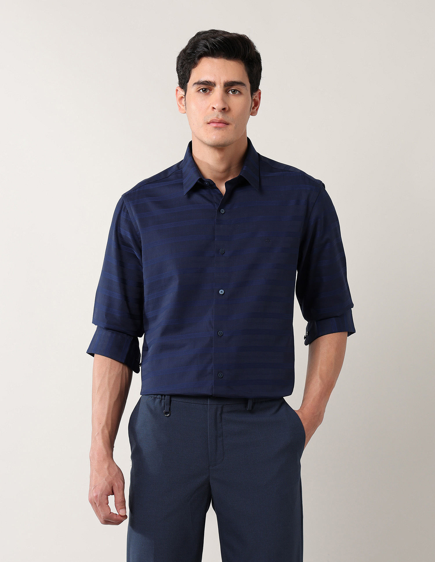 Arrow Newyork Horizontal Striped Manhattan Slim Fit Shirt