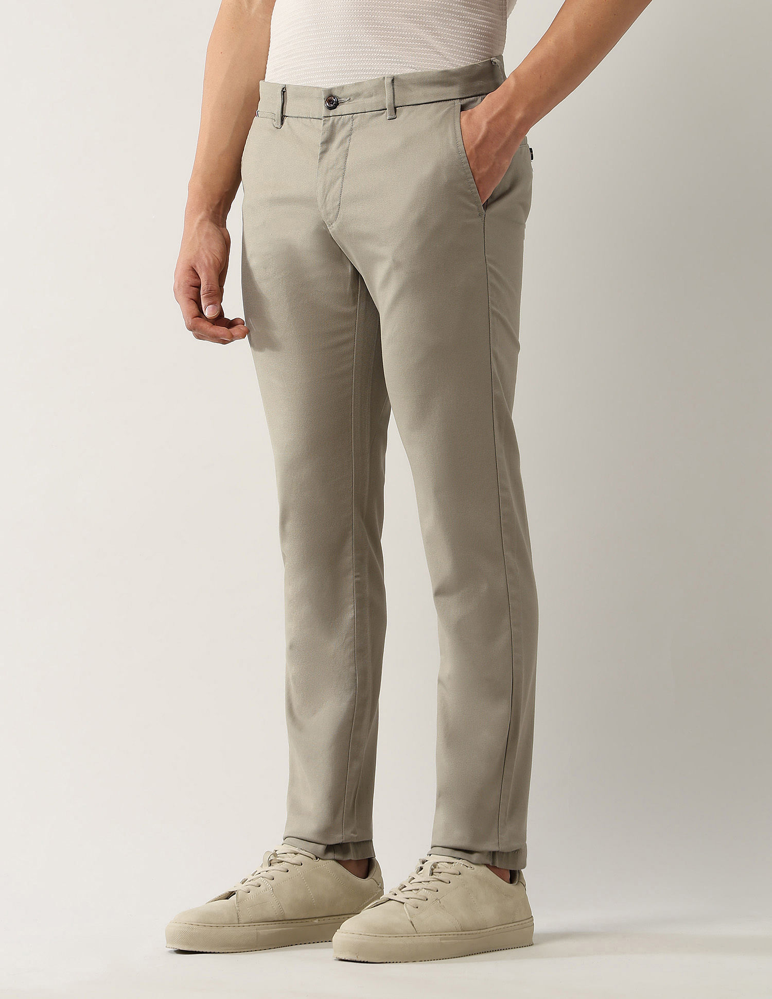 Arrow Sport Dobby Slim Fit Solid Chinos