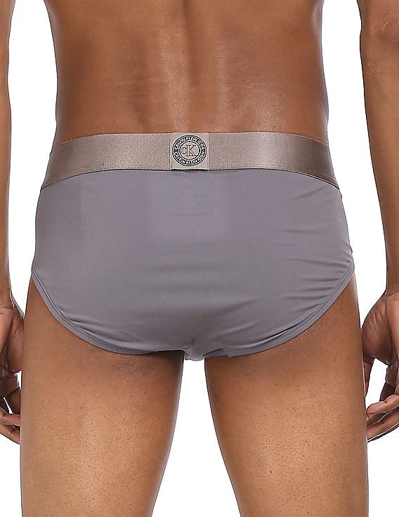 Calvin Klein Underwear Men Grey Mid-Waist Solid Cotton Briefs