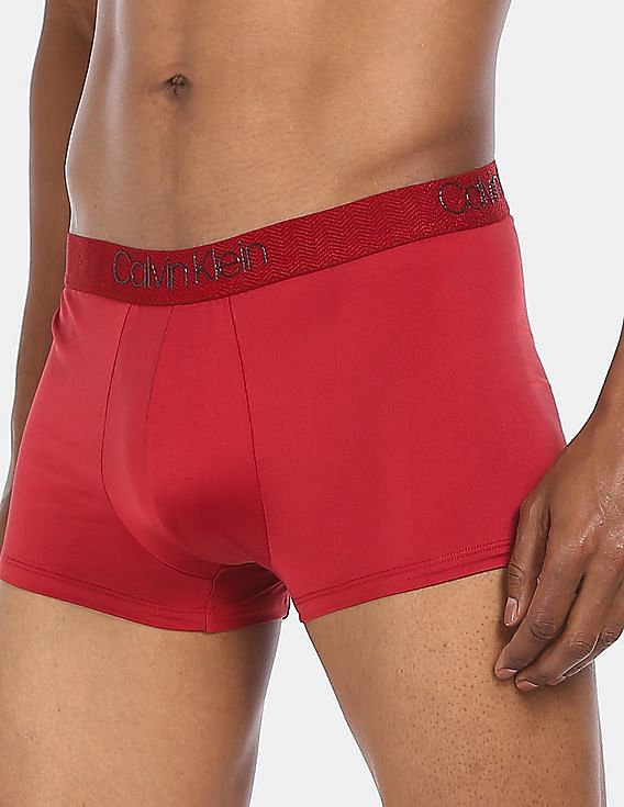 Buy Calvin Klein Underwear Men Red Low Rise Solid Trunks 