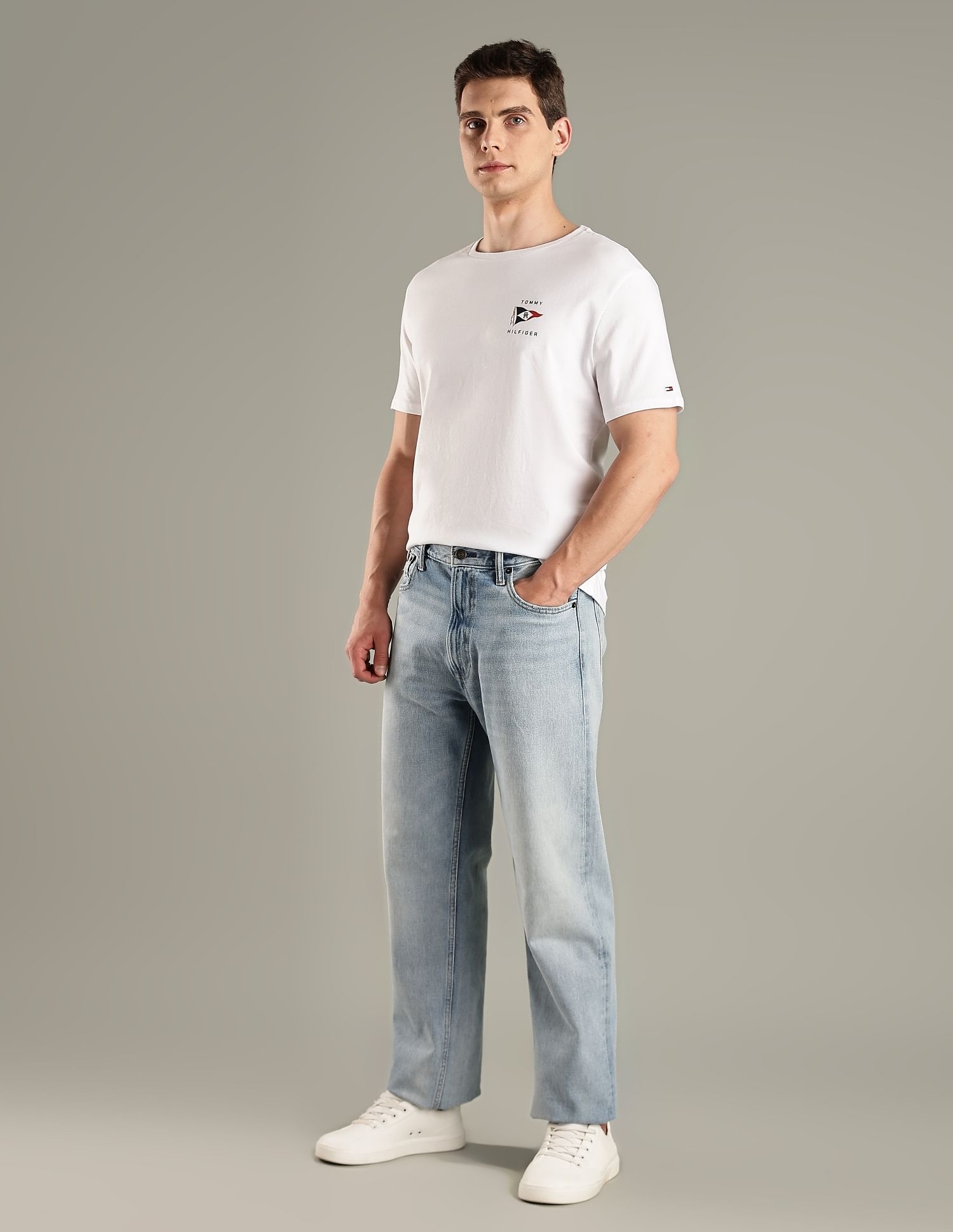 Tommy Hilfiger Graphic Regular-Fit Cotton T-Shirt