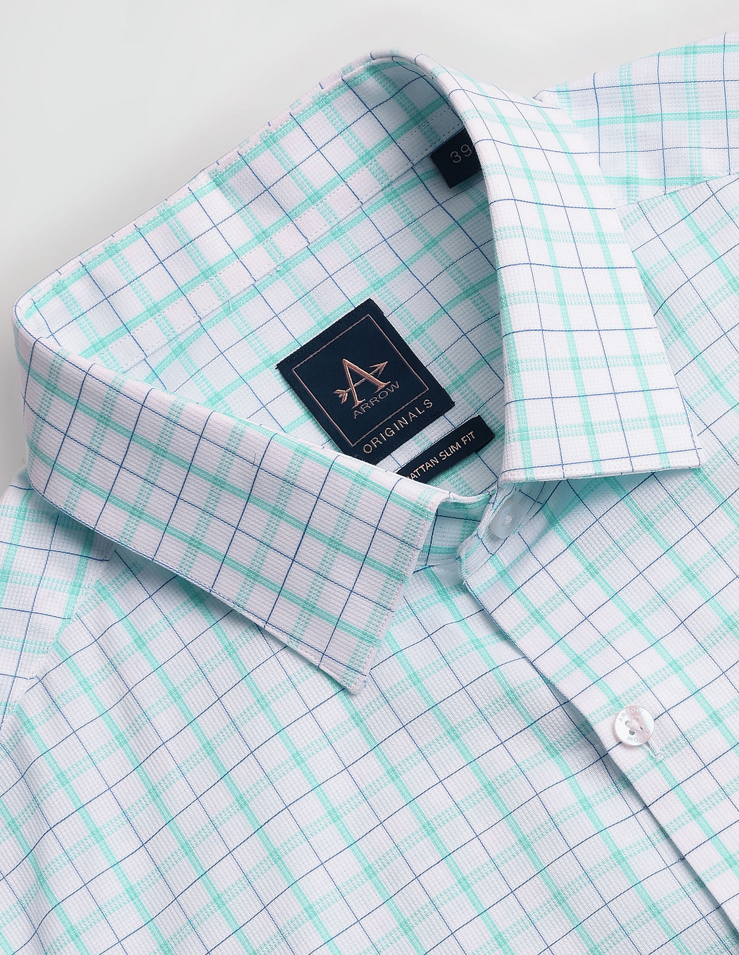 Arrow Pure Cotton Manhattan Slim Fit Shirt