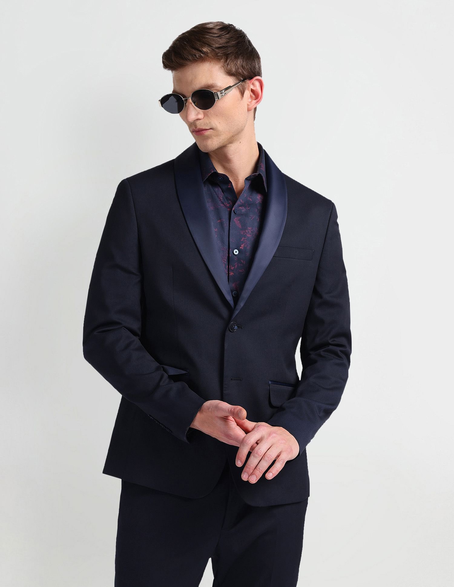 Arrow Shawl Collar Two Piece Suit