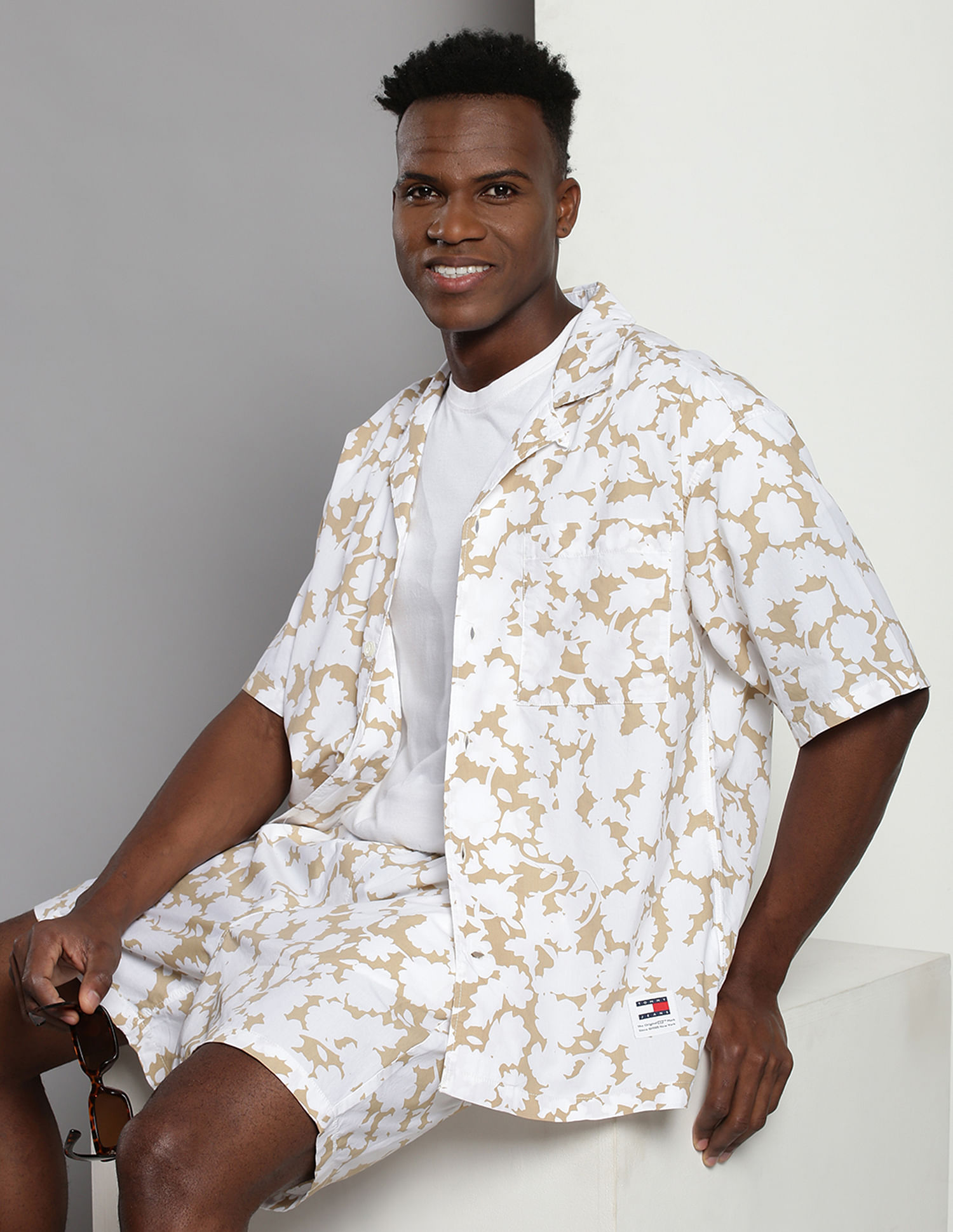 Tommy Hilfiger Cuban Collar Floral Shirt