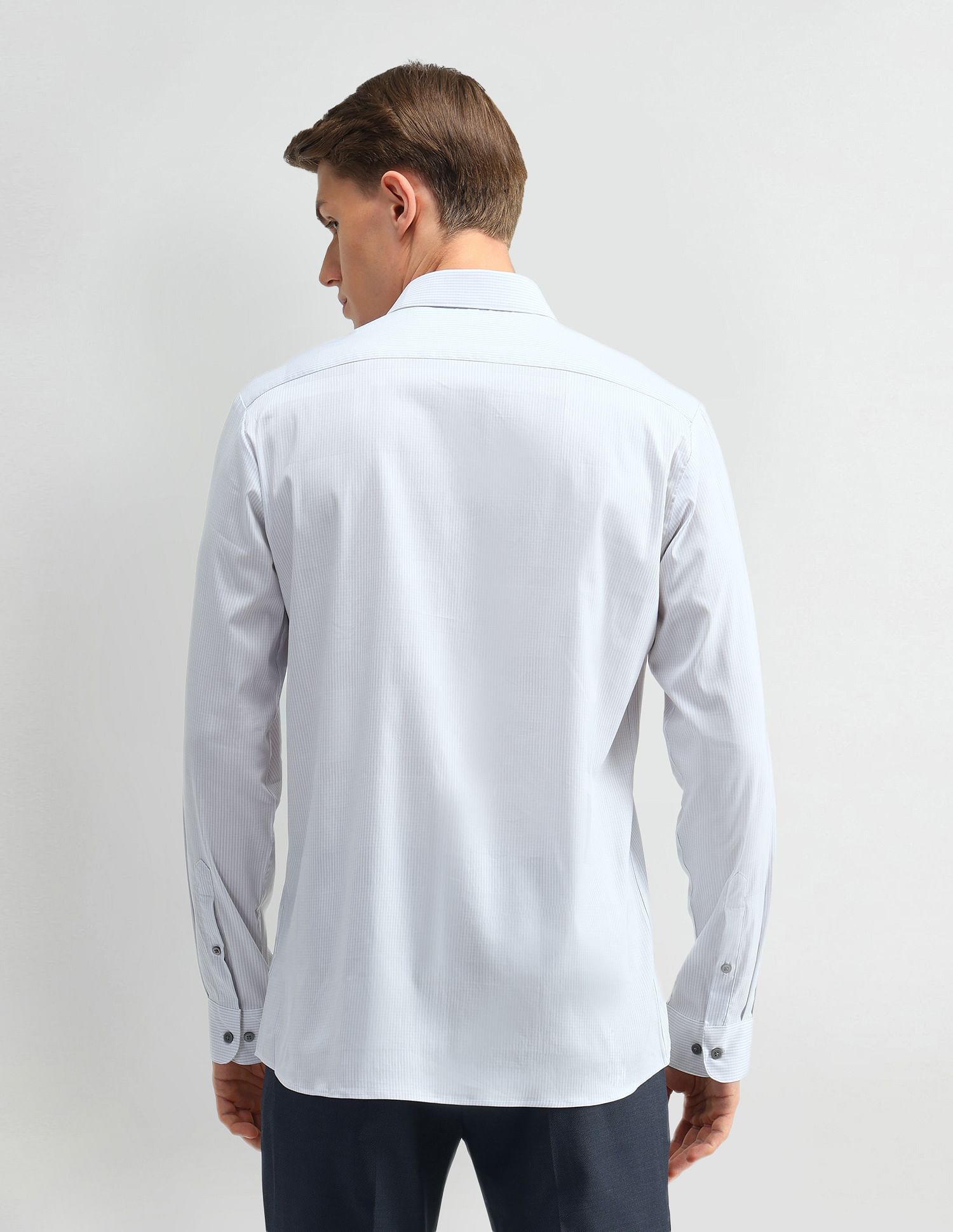 Arrow Newyork Manhattan Slim Fit Pinstriped Shirt