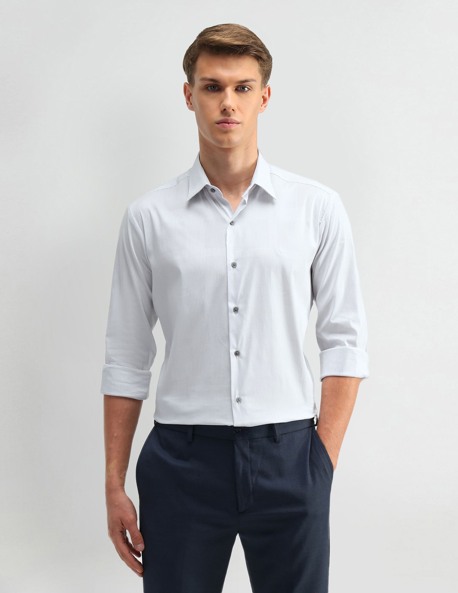 Arrow Newyork Manhattan Slim Fit Pinstriped Shirt
