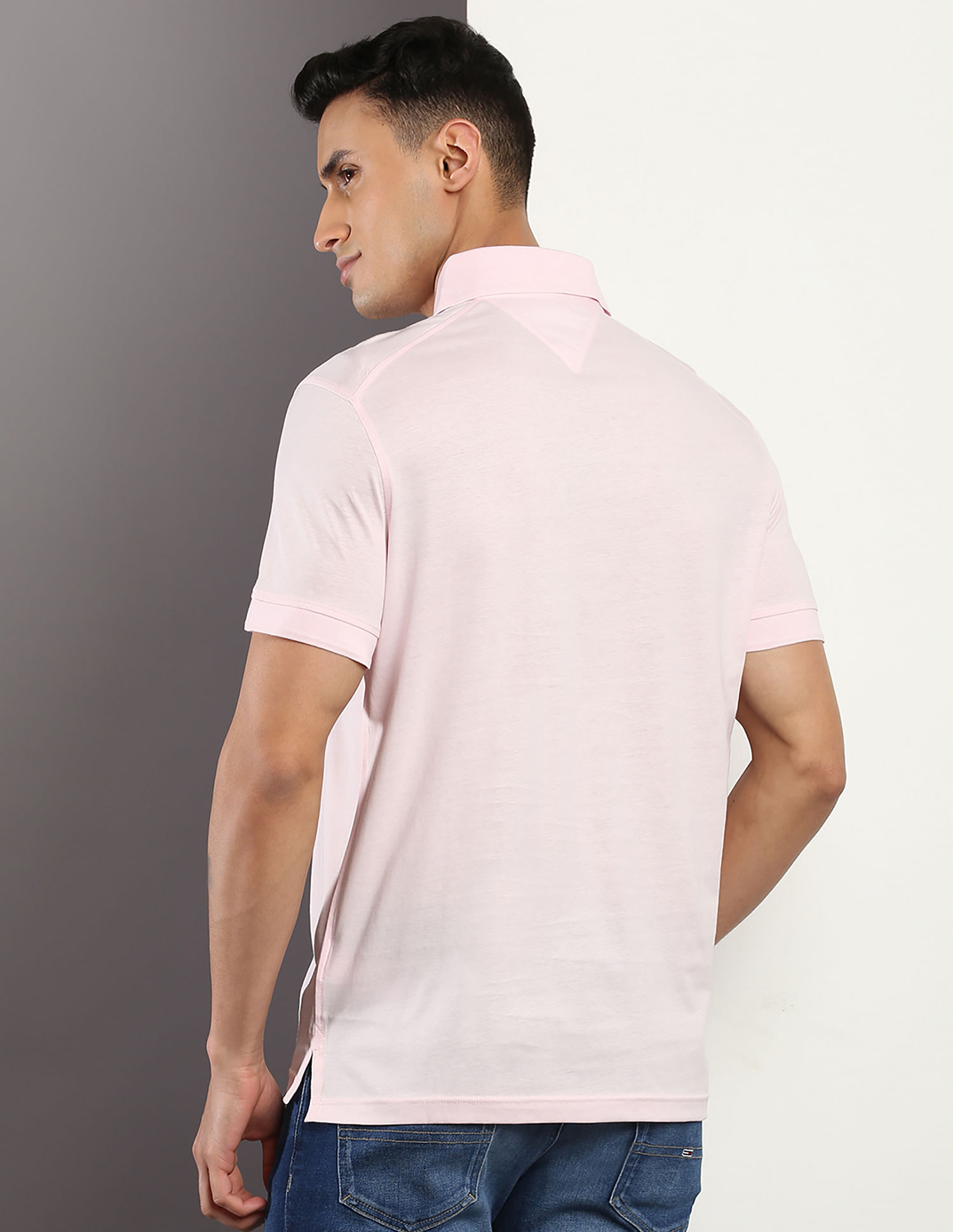 Light pink store tommy hilfiger shirt