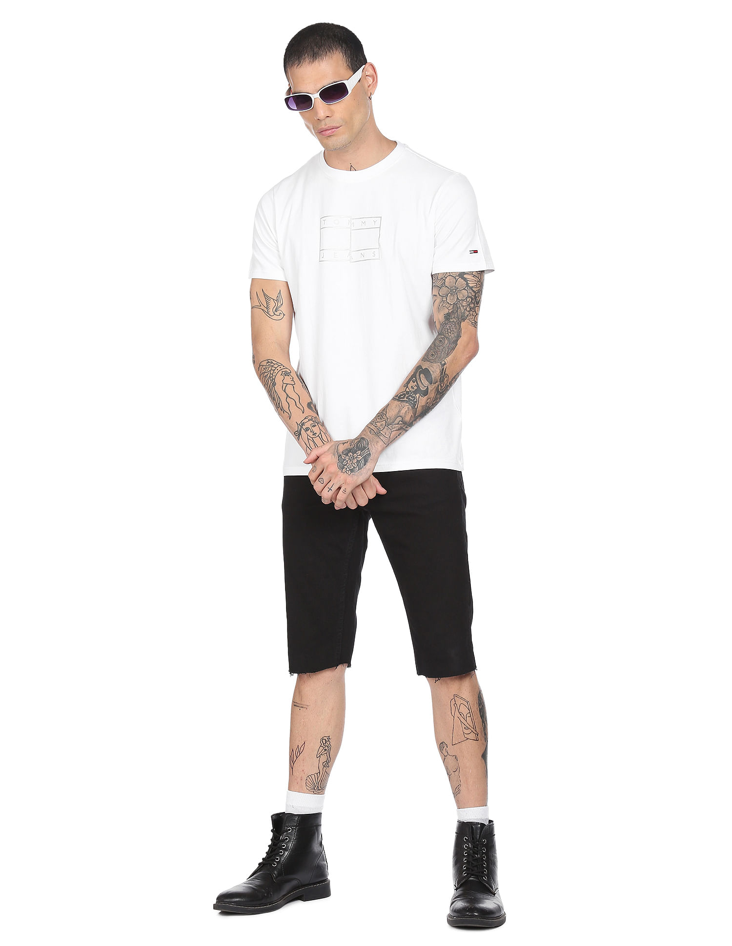 Tommy Hilfiger Men White Slim Fit Applique Flag T-Shirt