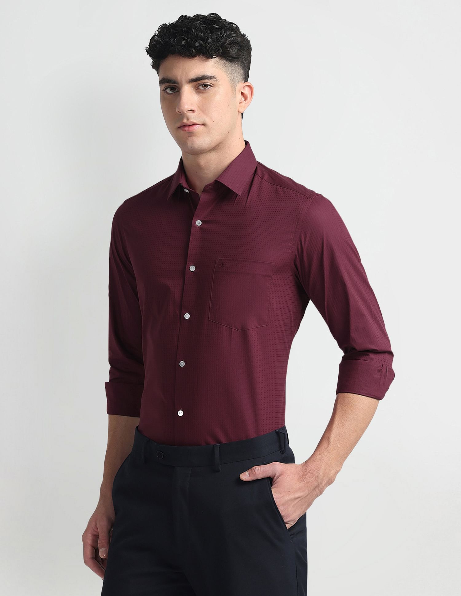 Arrow Pure Cotton Manhattan Slim Fit Shirt