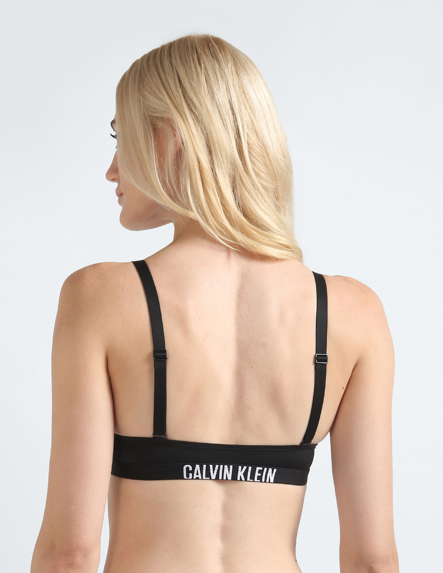 Buy Calvin Klein Underwear Lightly Lined Solid Push Up Plunge Bra 