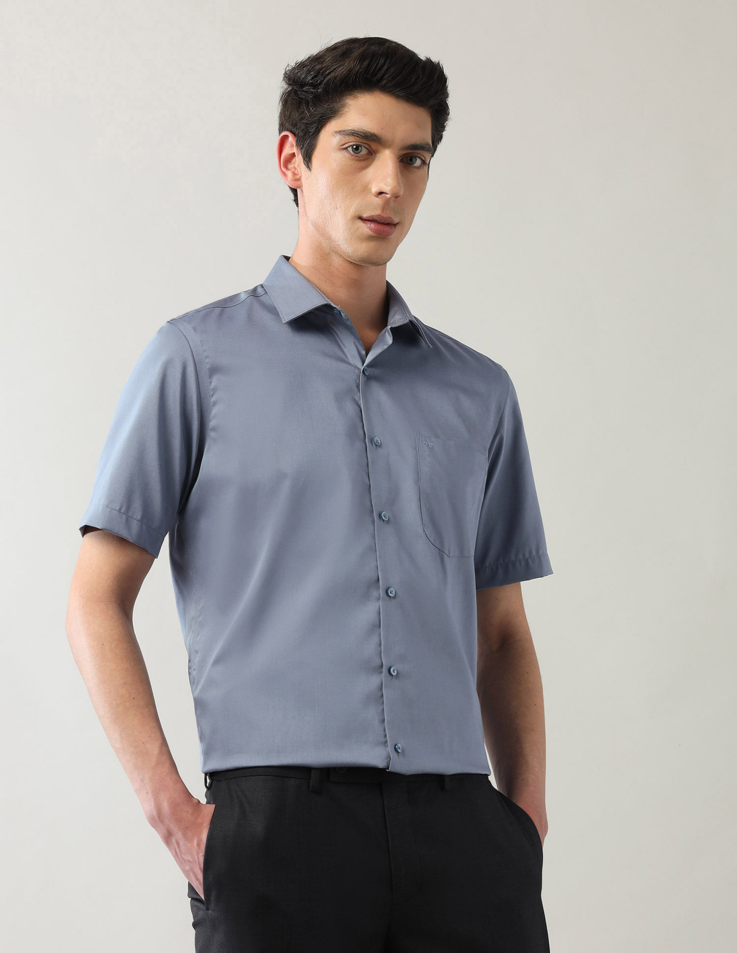 Arrow Solid Liberty Classic Fit Autopress Shirt
