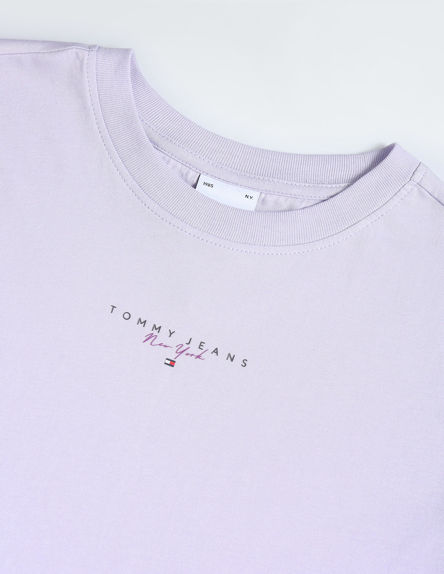 Tommy Hilfiger Regular Fit Essential T-Shirt