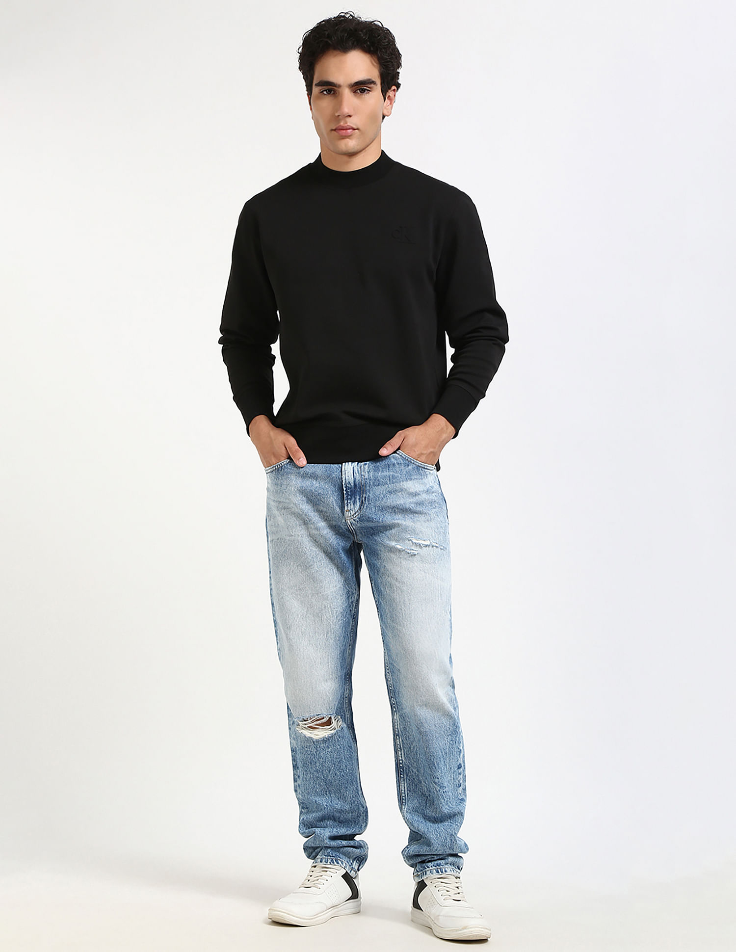 Calvin Klein Jeans Solid Relaxed-Fit Cotton Sweatshirt