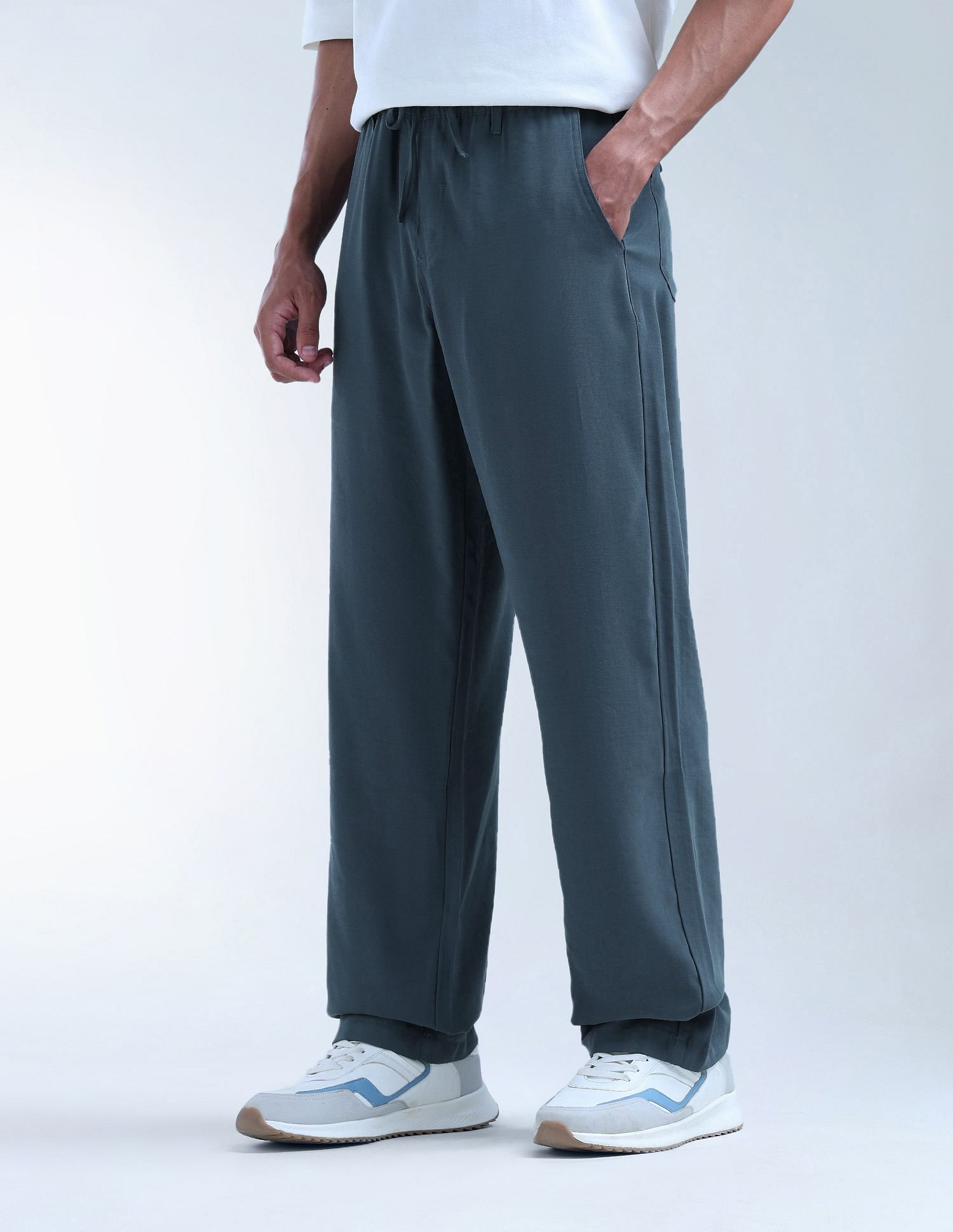 Flying Machine Solid Cobain Loose Fit Chinos