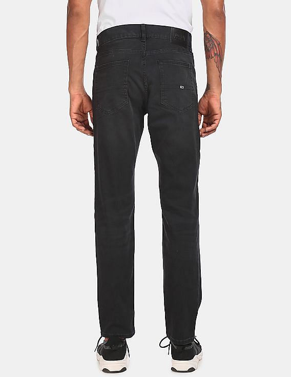 Buy Tommy Hilfiger Men Black Simon Skinny Fit Dynamic Clean Look Jeans -  NNNOW.com