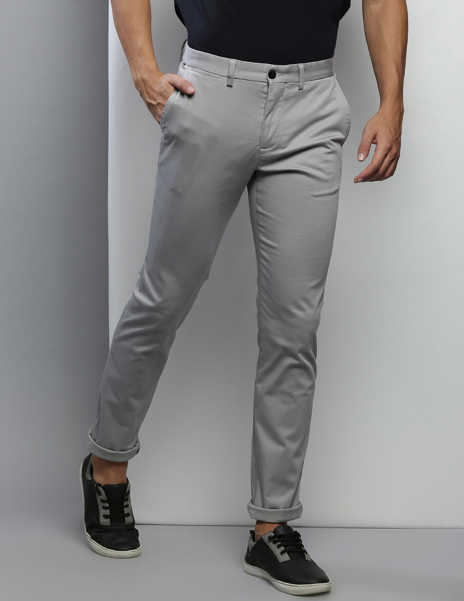 Tommy hilfiger grey sale chinos