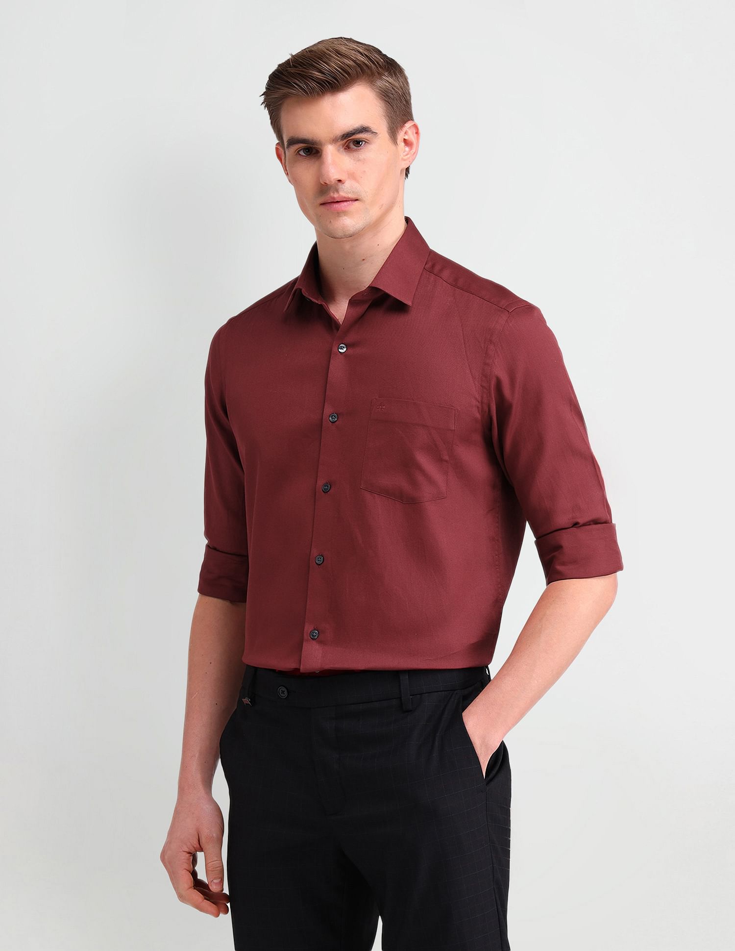 Arrow Manhattan Slim Solid Shirt