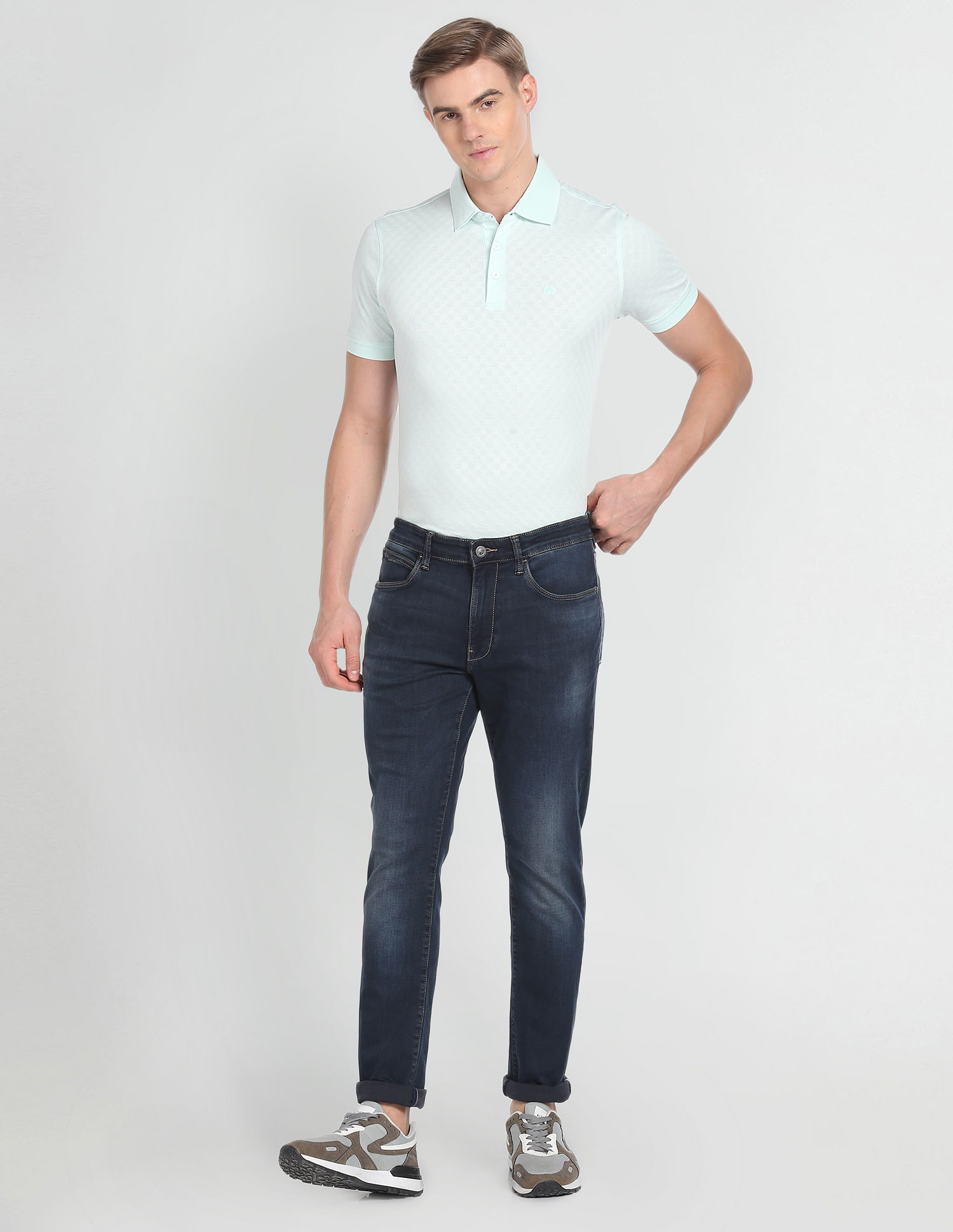 Arrow Jameson Slim Fit Mid Rise Jeans