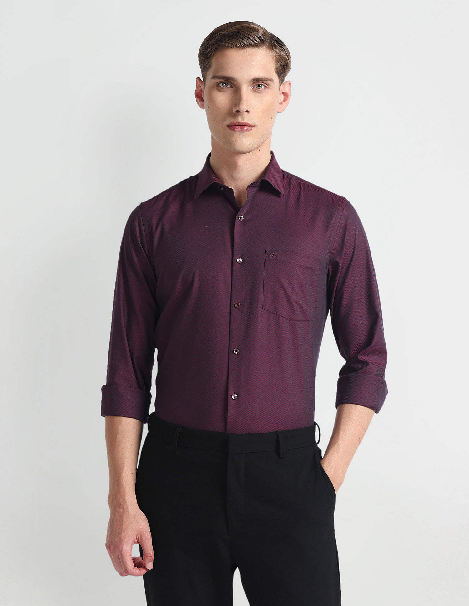 Arrow Cutaway Collar Dobby Shirt