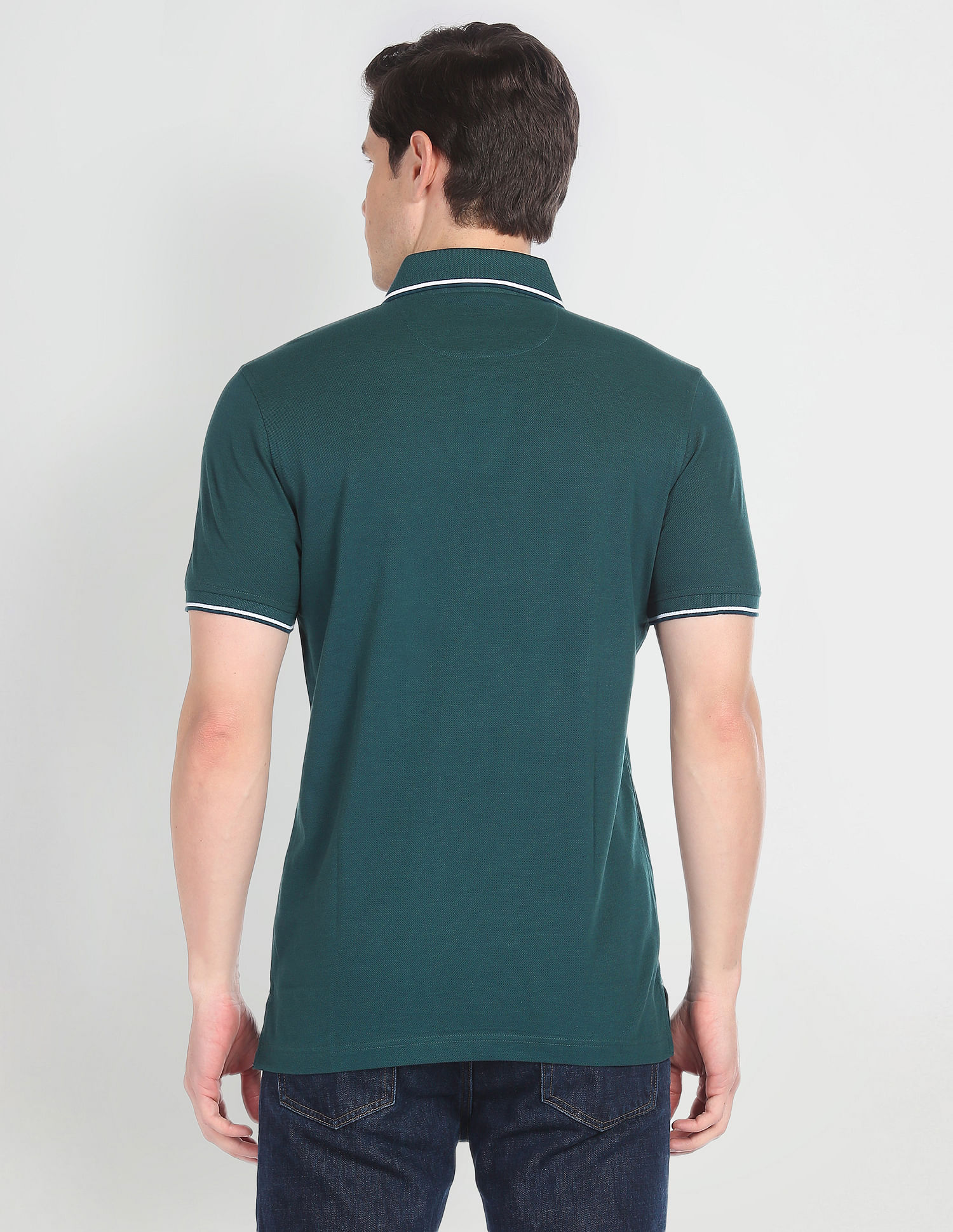 Arrow Tipped Collar Solid Polo Shirt