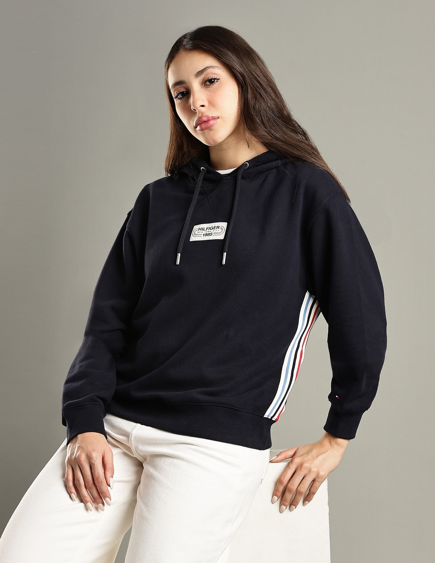 Tommy Hilfiger Regular Fit Cotton Hooded Neck Sweatshirt