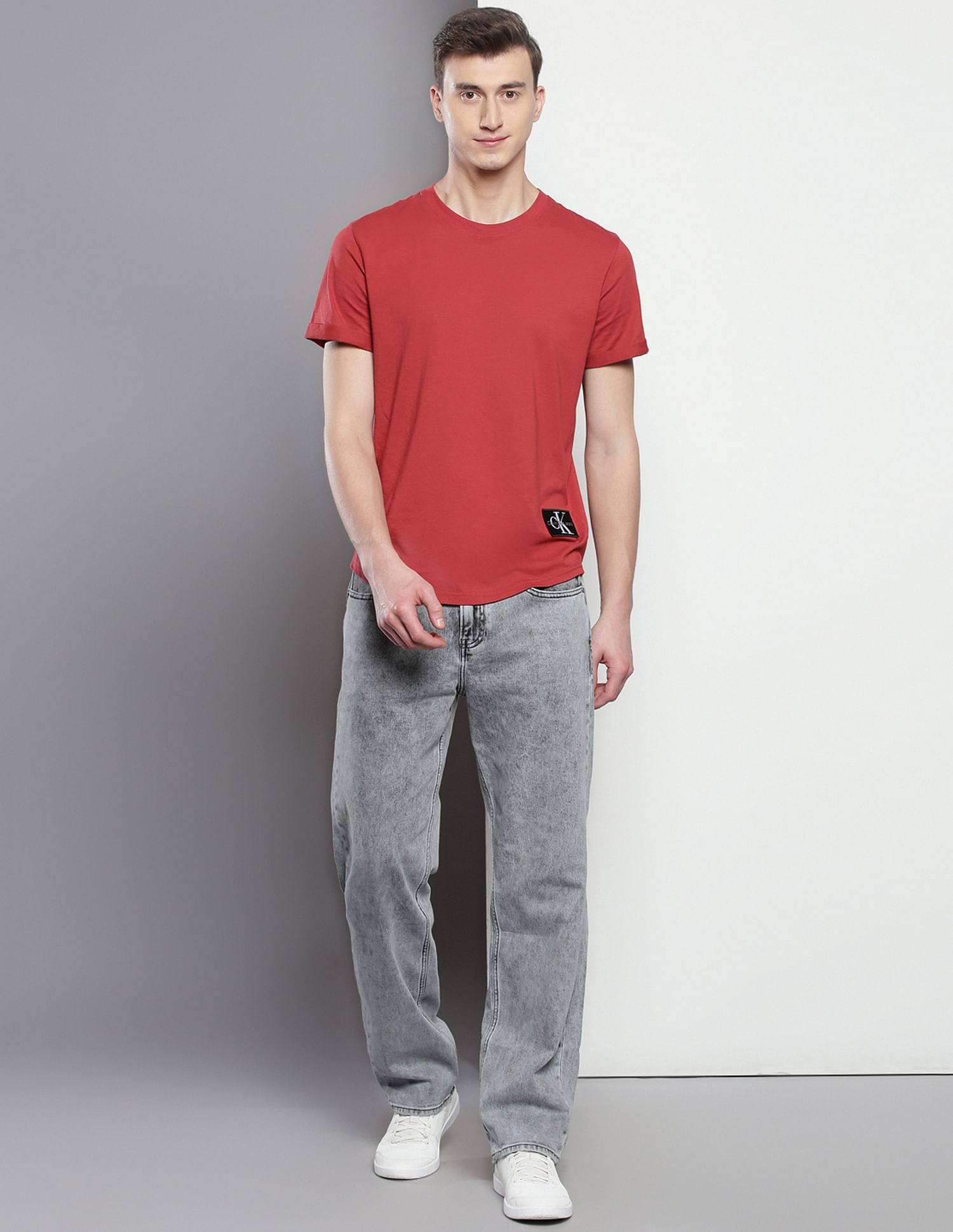 Calvin Klein Curved Hem Badge Logo T-Shirt