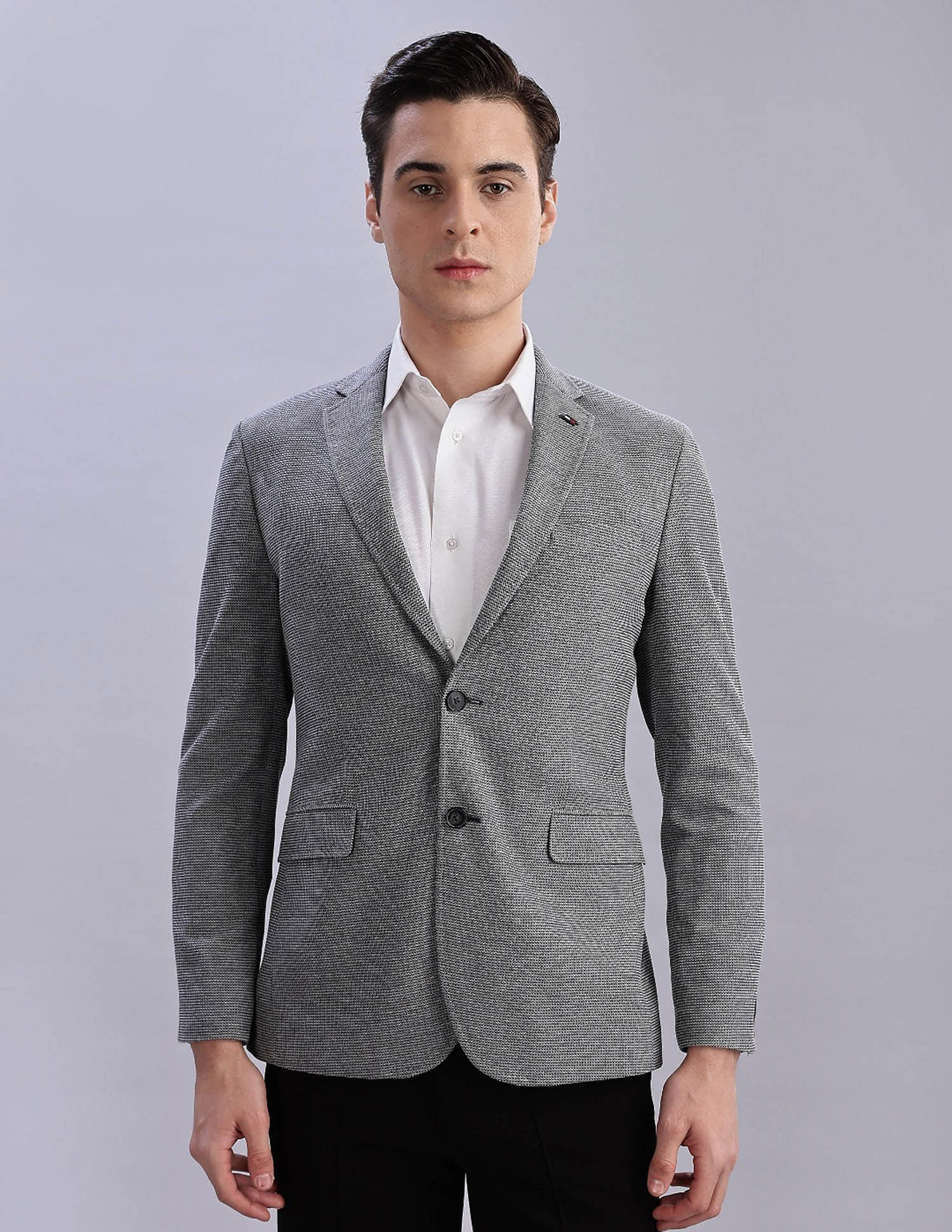 Tommy Hilfiger Self-Design Regular-Fit Polyester Single Breasted Blazer