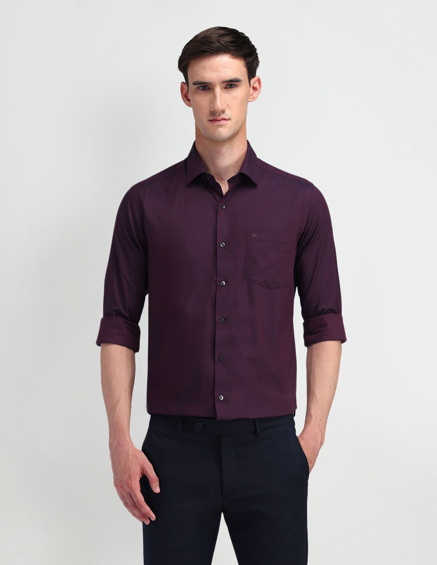 Arrow Manhattan Slim Fit Solid Shirt