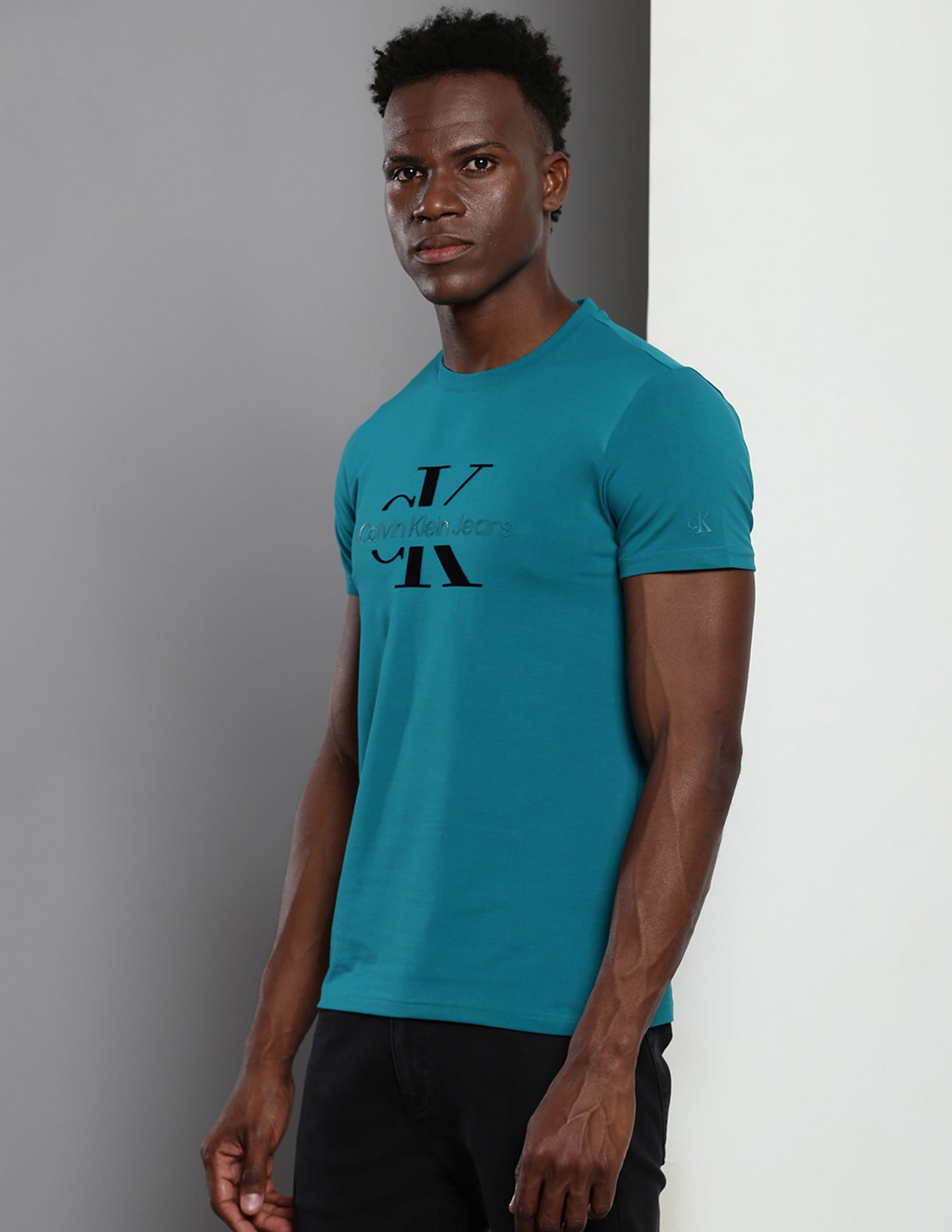 Calvin Klein Disrupted Outline Monologo T-Shirt