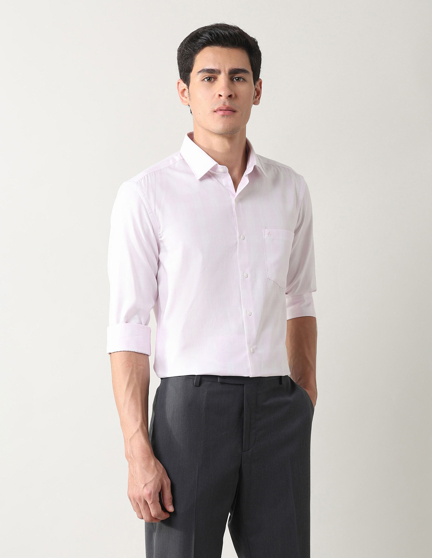 Arrow Textured Manhattan Slim Fit Shirt
