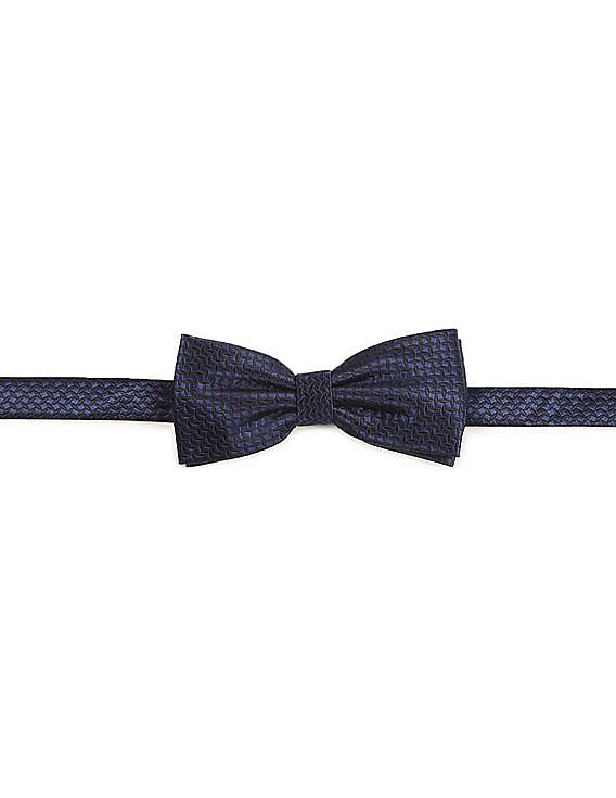 Arrow Blue Pre Tied Patterned Bow Tie