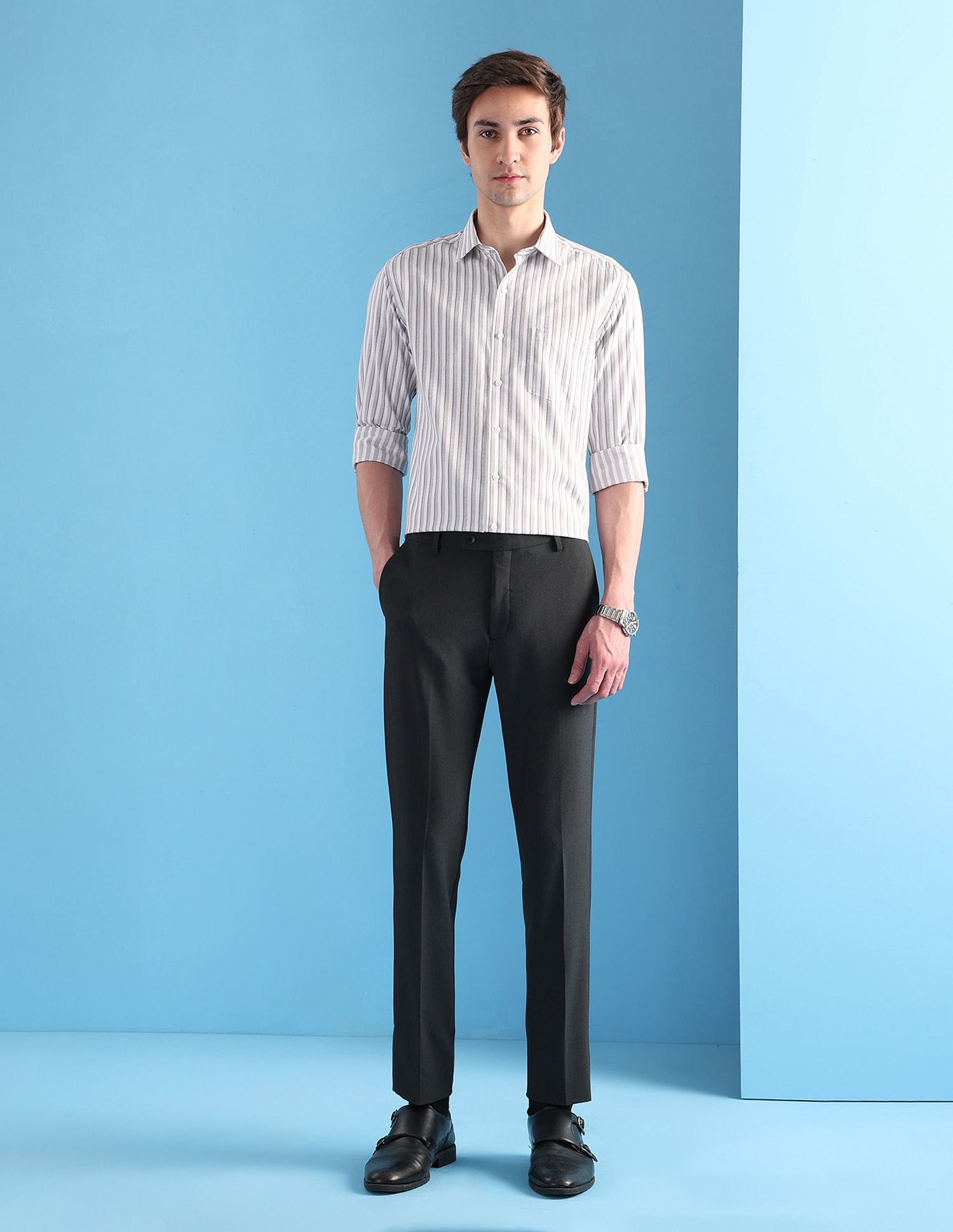 Arrow Vertical Striped Manhattan Slim Fit Velocity Shirt
