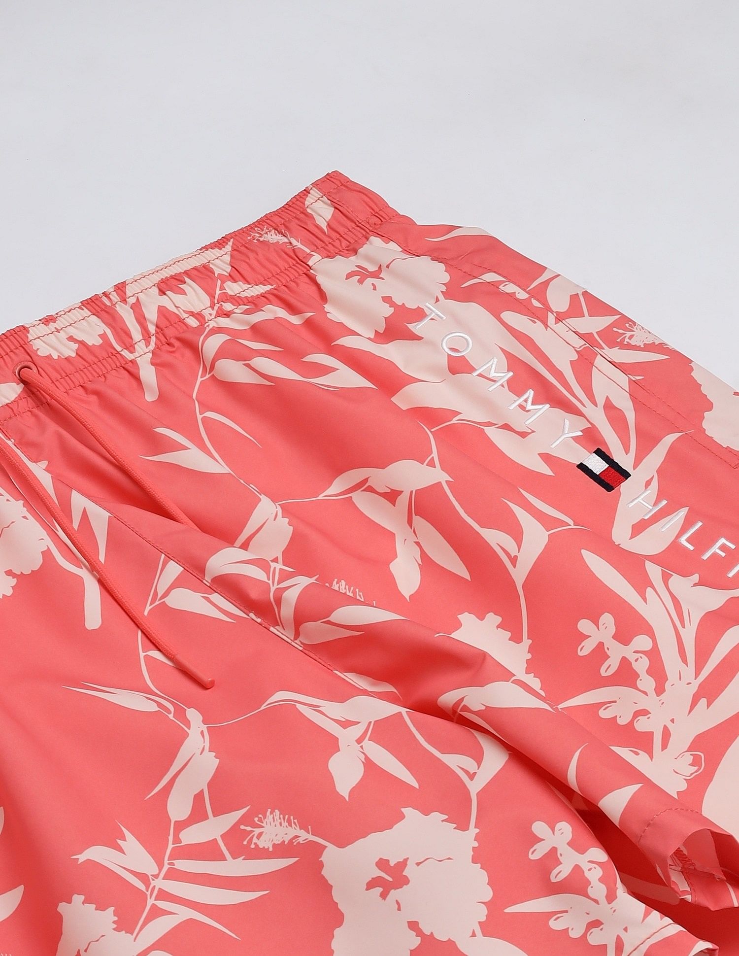 Tommy Hilfiger Regular-Fit Printed Mid Rise Shorts