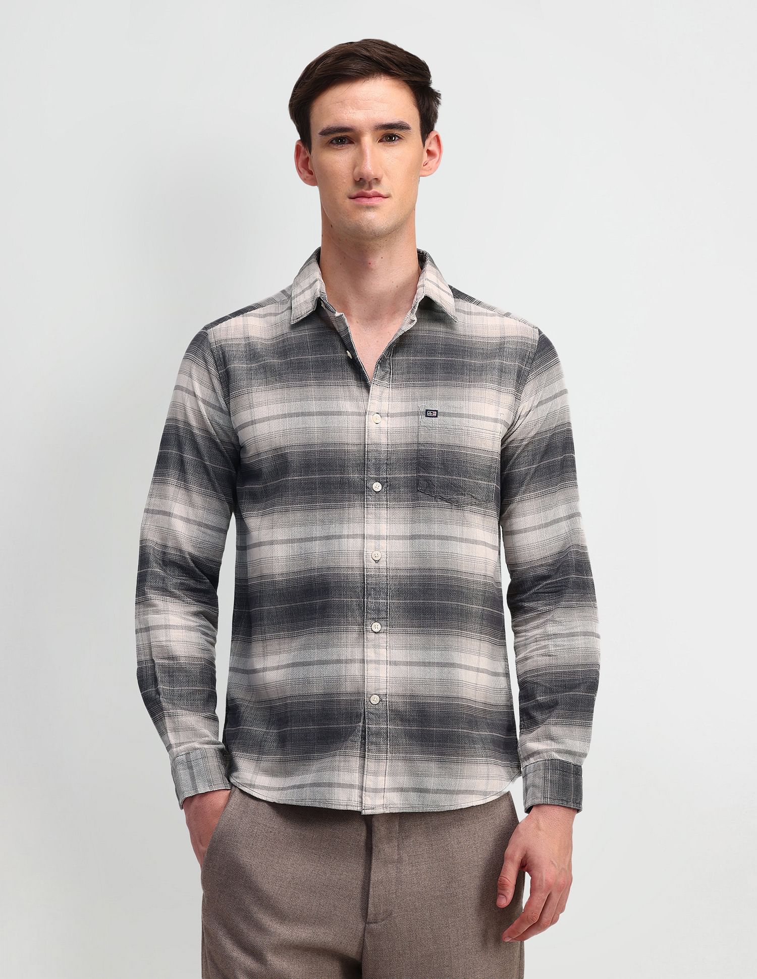 Arrow Sport Slim Fit Lightweight Corduroy Shirt