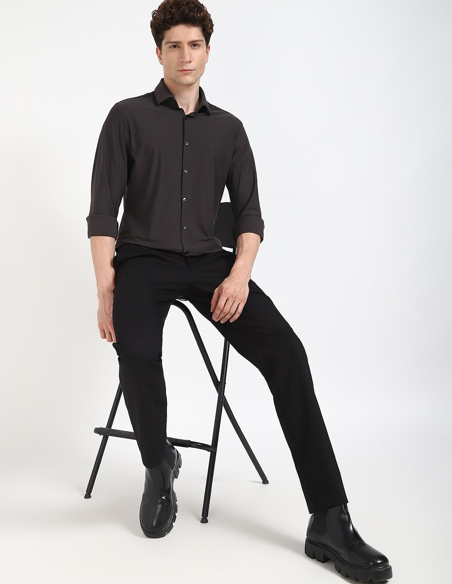 Calvin Klein Jeans Solid Slim-Fit Knit Shirt
