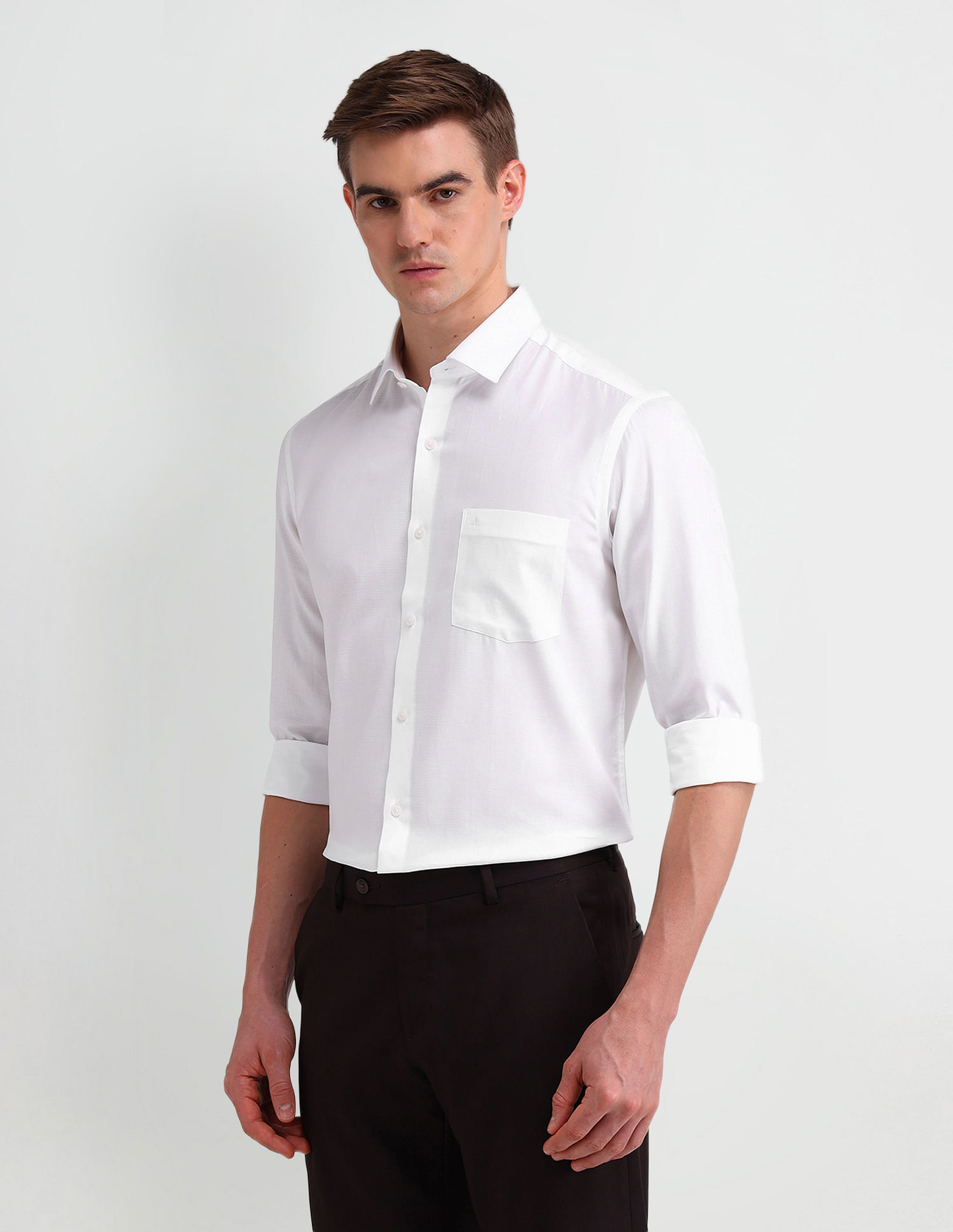 Arrow Manhattan Slim Fit Solid Shirt