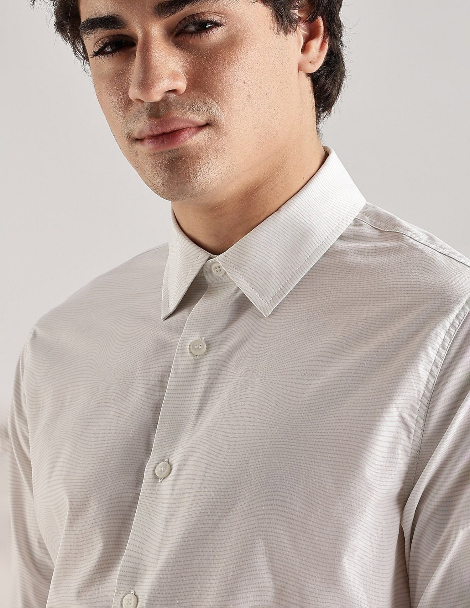 Calvin Klein Jeans Solid Slim Fit Poplin Woven Shirt