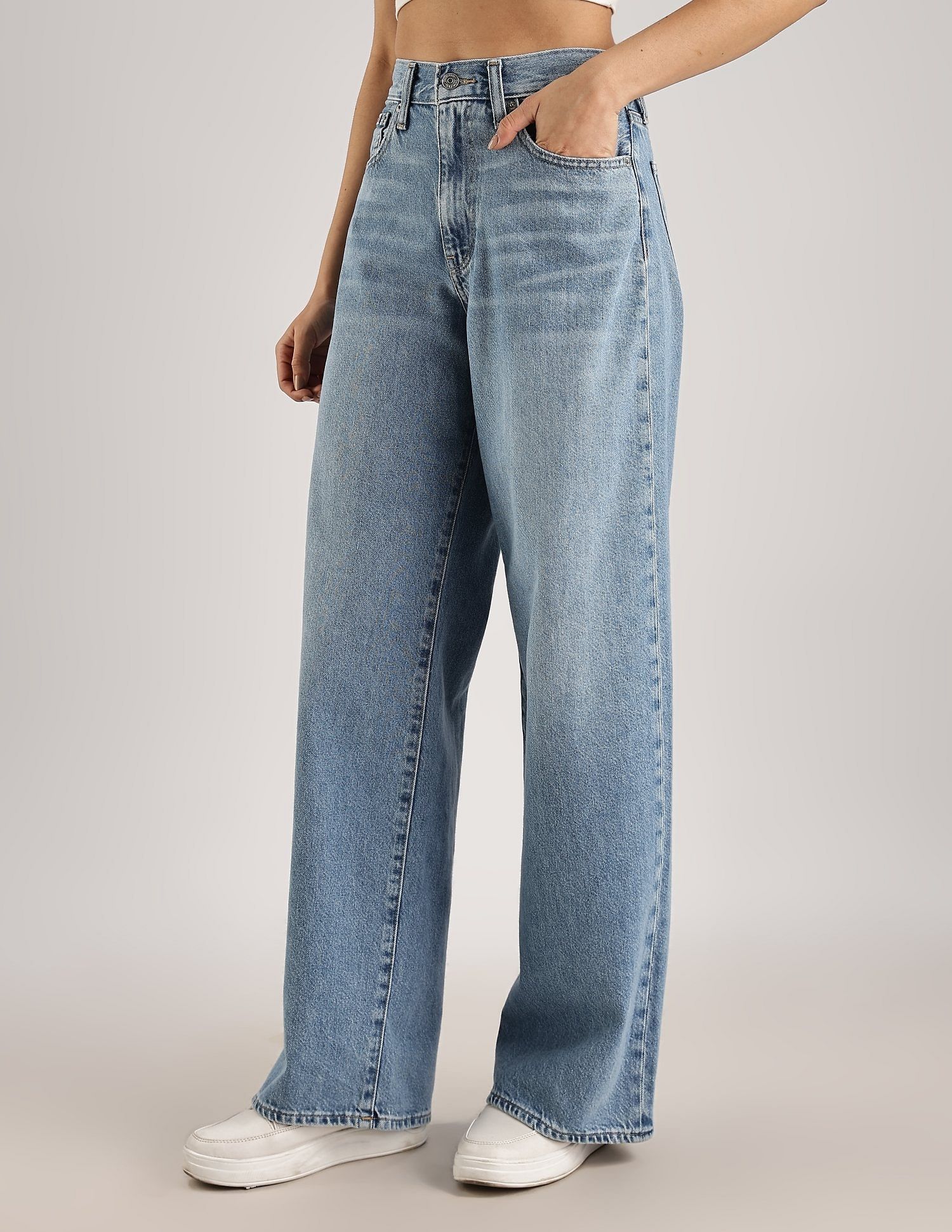 Calvin Klein Light-Wash Wide Leg-Fit High Rise Jeans